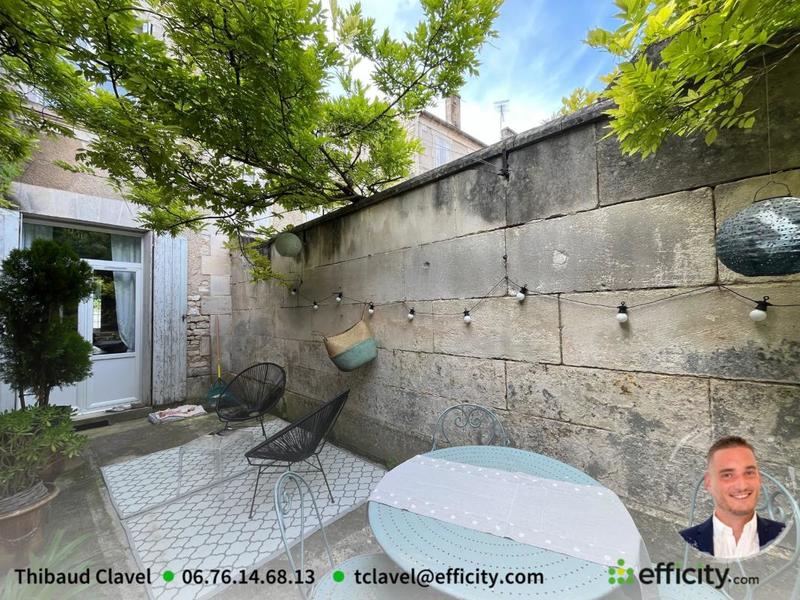 Maison - 240 m² - 6 pièces