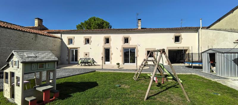 Maison - 178 m² - 7 pièces