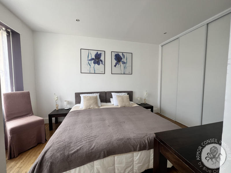 Maison - 235 m² - 6 pièces