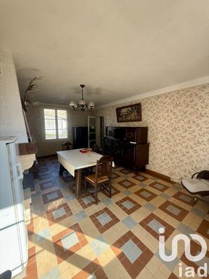 Maison - 121 m² - 6 pièces
