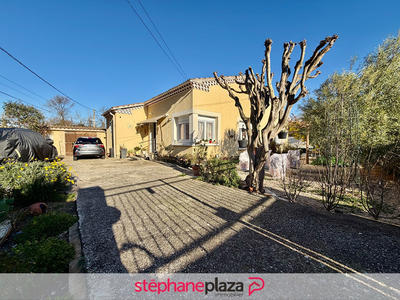 Maison - 90 m² - 5 pièces