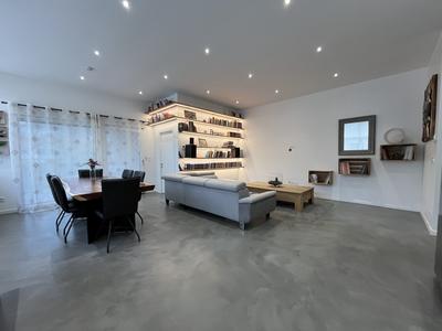 Appartement - 95 m² - 4 pièces