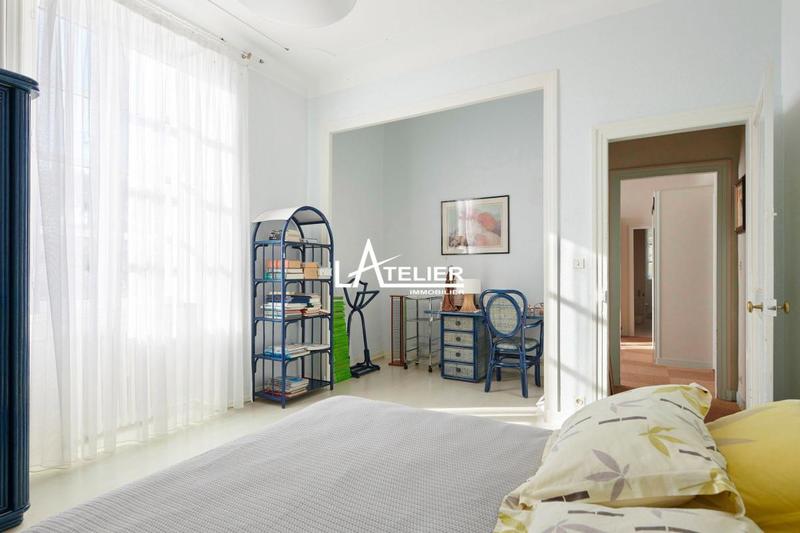 Propriété - 290 m² - 12 pièces