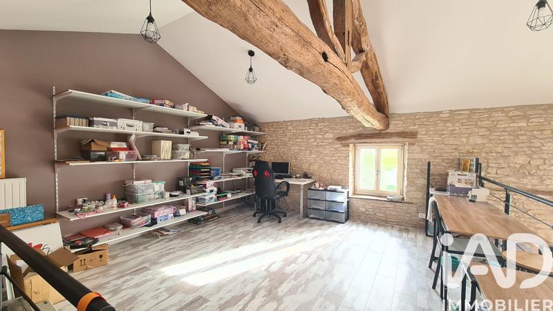 Maison - 327 m² - 7 pièces