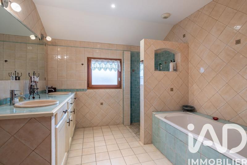 Maison - 175 m² - 5 pièces