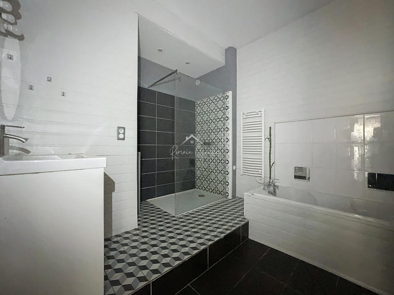 Appartement - 114 m² - 4 pièces