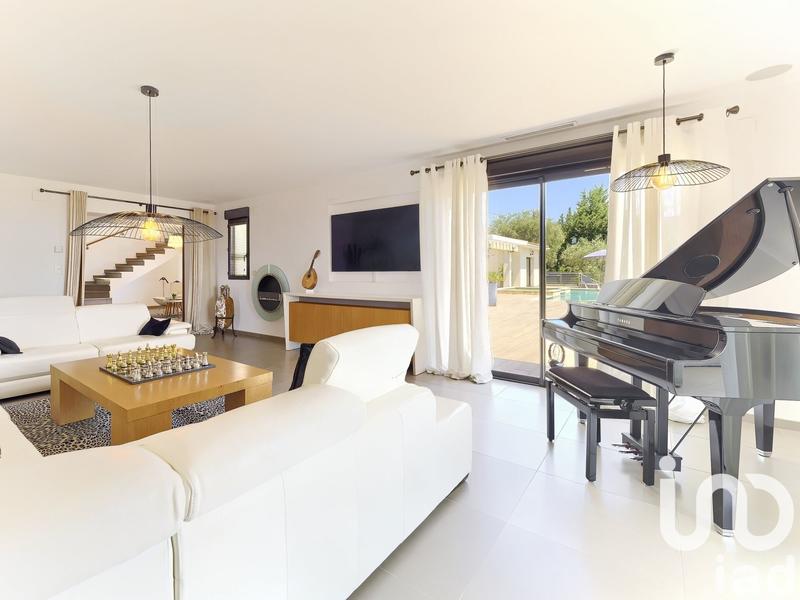 Maison de maîtres - 280 m² - 8 pièces