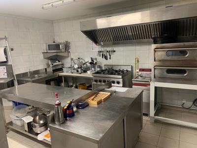 Maison - 217 m² - 6 pièces