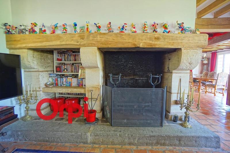 Maison - 225 m² - 8 pièces