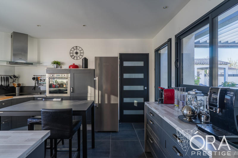 Villa - 179 m² - 6 pièces