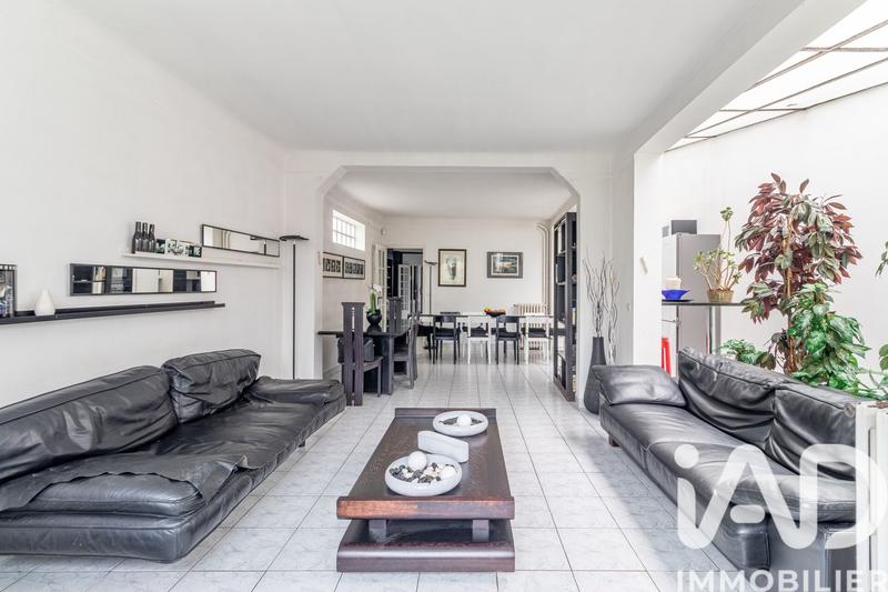 Maison - 200 m² - 10 pièces