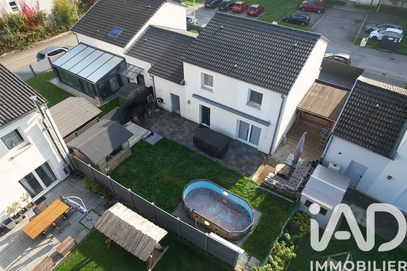 Maison - 110 m² - 5 pièces