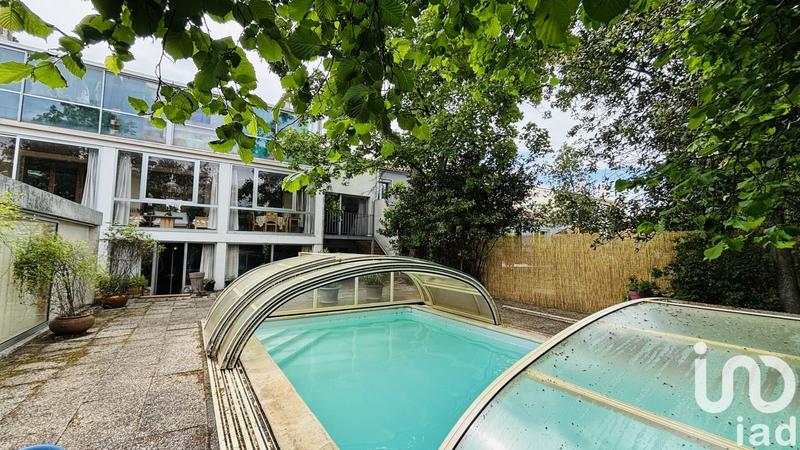 Maison - 195 m² - 8 pièces