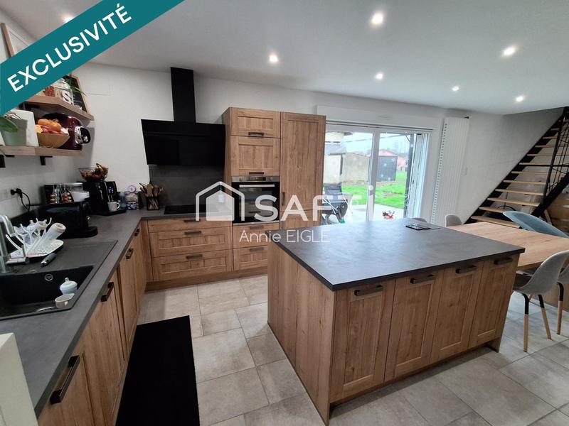 Maison - 203 m² - 6 pièces