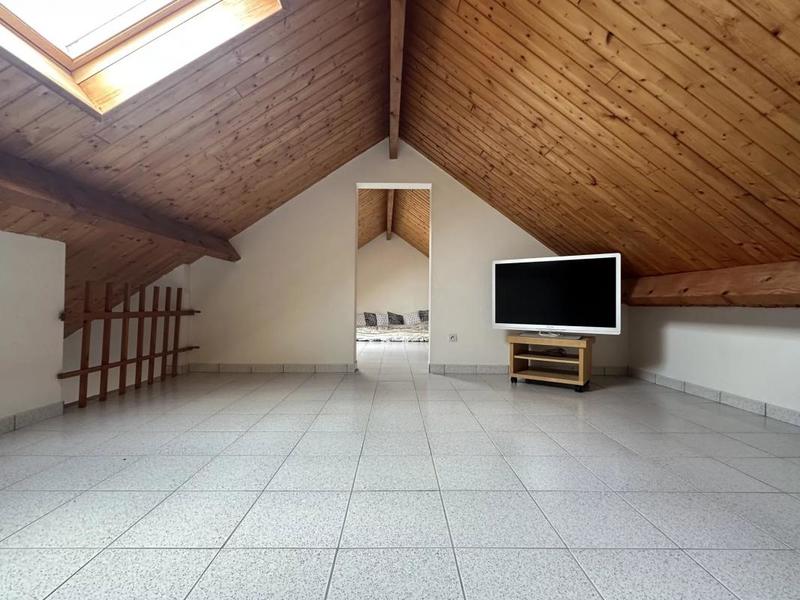 Maison - 122 m² - 7 pièces