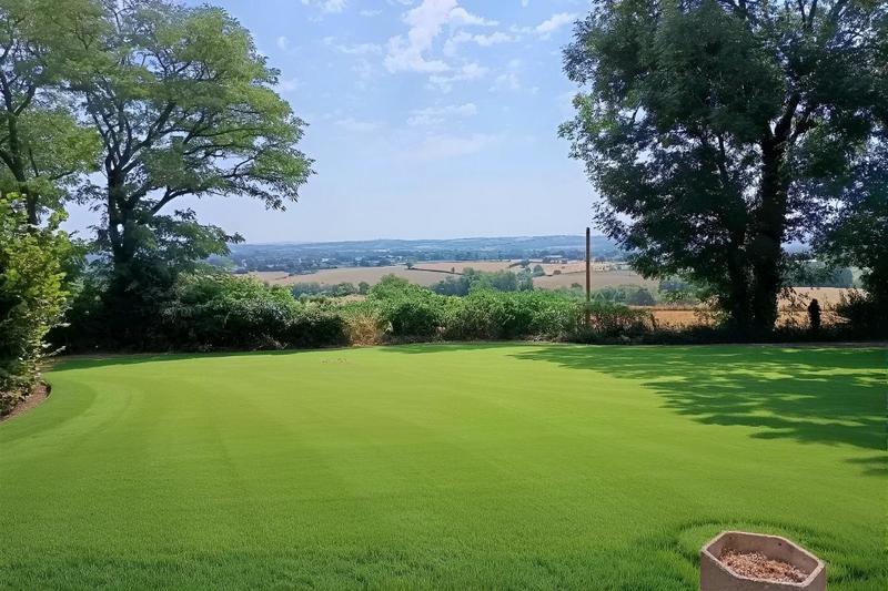 Propriété - 153 m² - 6 pièces