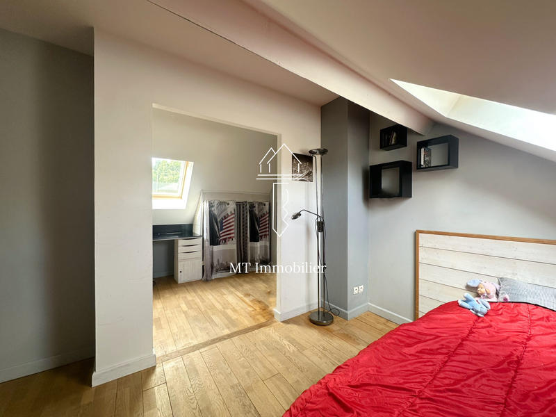 Maison - 205 m² - 4 pièces