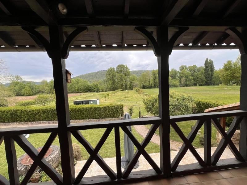 Maison - 200 m² - 5 pièces