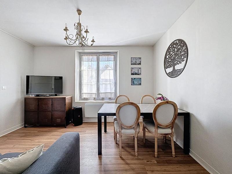 Maison - 80 m² - 4 pièces