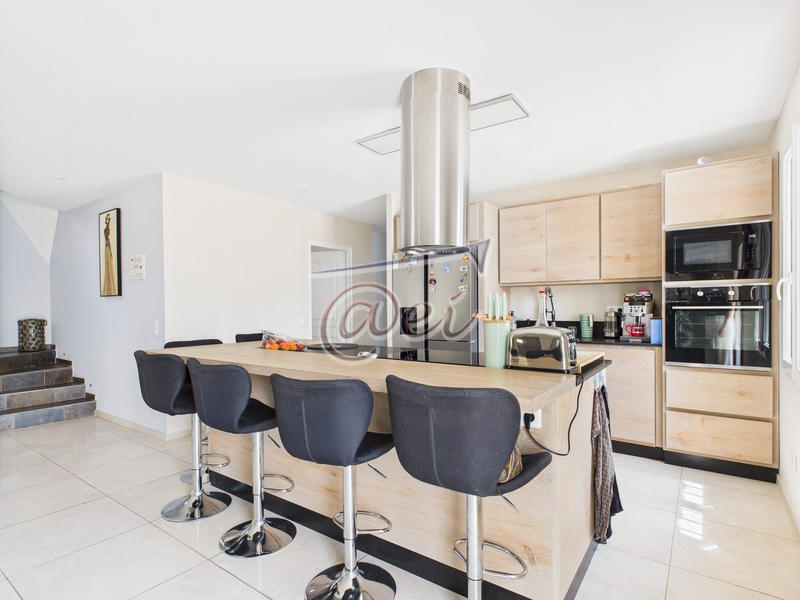 Villa - 435 m² - 10 pièces