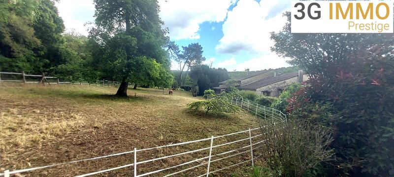 Villa - 479 m² - 15 pièces