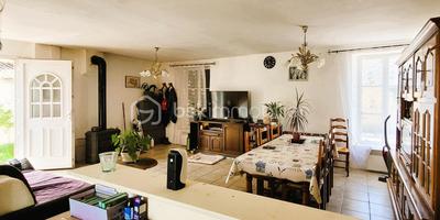 Maison de village - 80 m² - 4 pièces