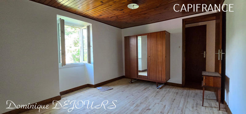 Maison - 280 m² - 13 pièces