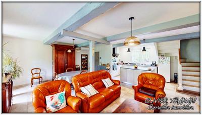 Villa - 160 m² - 8 pièces