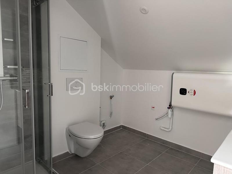 Maison - 827 m² - 35 pièces