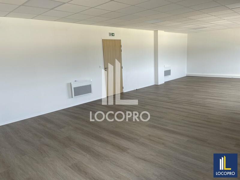 Local d'activité / Entrepôt - 334 m²