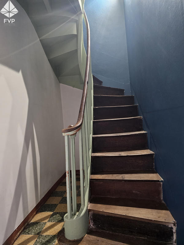 Propriété - 213 m² - 10 pièces