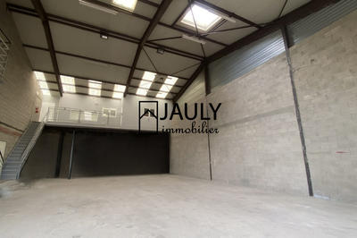 Entrepôt - 625 m²