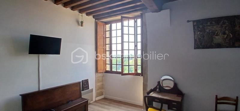 Château - 120 m² - 4 pièces