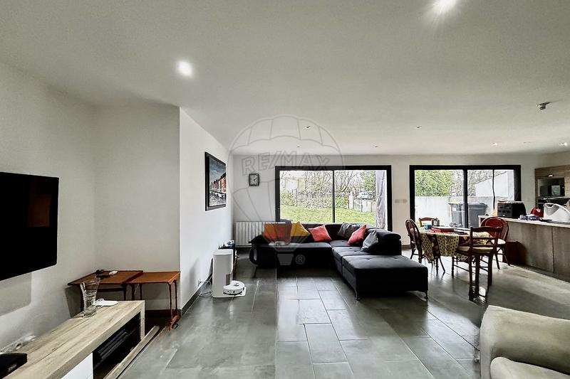 Maison - 107 m² - 4 pièces