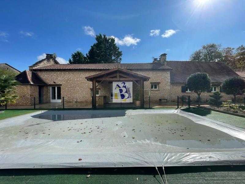 Maison en pierre - 181 m² - 7 pièces