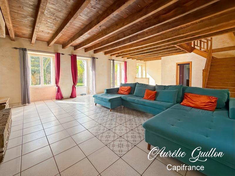 Maison - 181 m² - 7 pièces