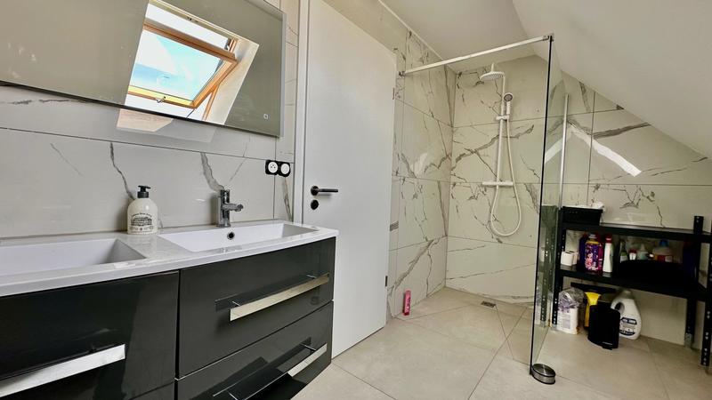 Maison - 120 m² - 4 pièces