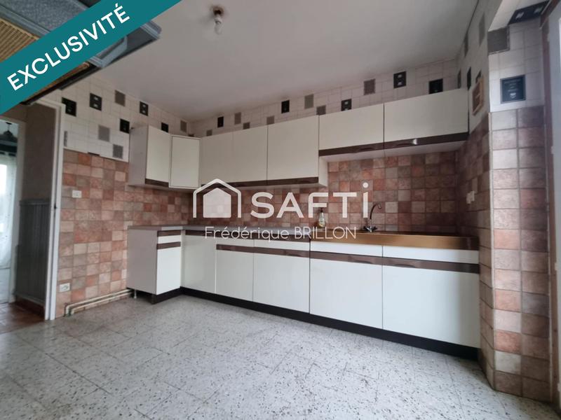 Maison - 123 m² - 8 pièces