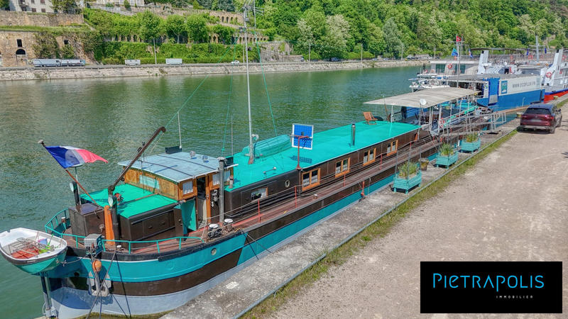 Appartement - 130 m² - 5 pièces