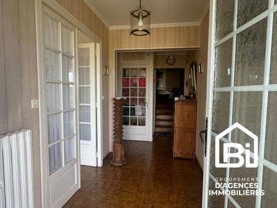 Maison - 137 m² - 7 pièces