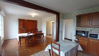 Maison - 121 m² - 6 pièces