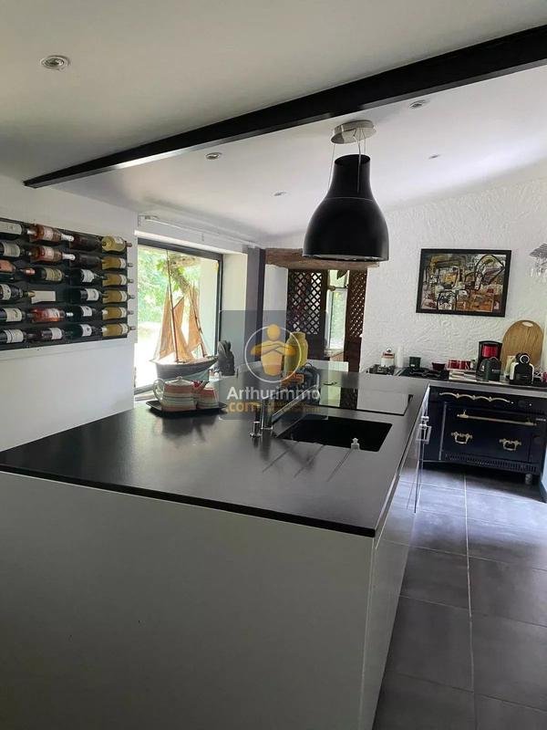 Maison - 147 m² - 5 pièces