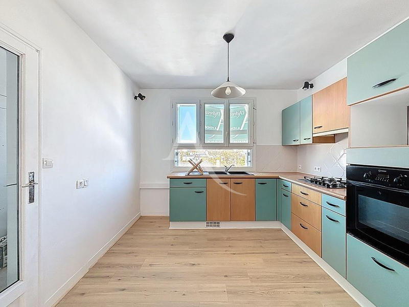 Appartement - 72 m² - 3 pièces