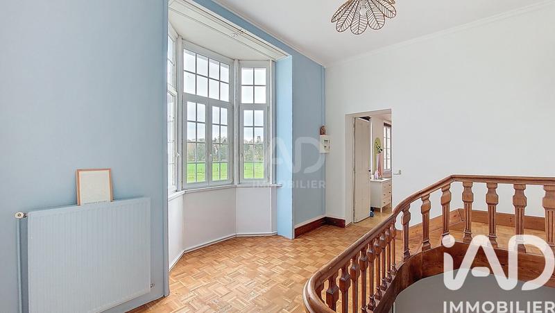 Maison - 232 m² - 7 pièces