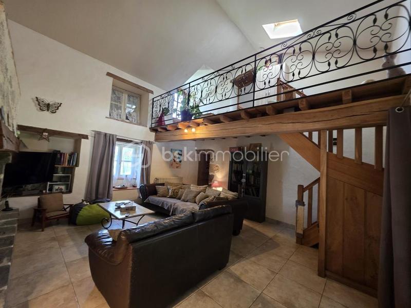 Maison en pierre - 170 m² - 6 pièces