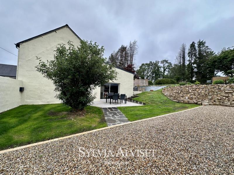 Maison - 93 m² - 4 pièces