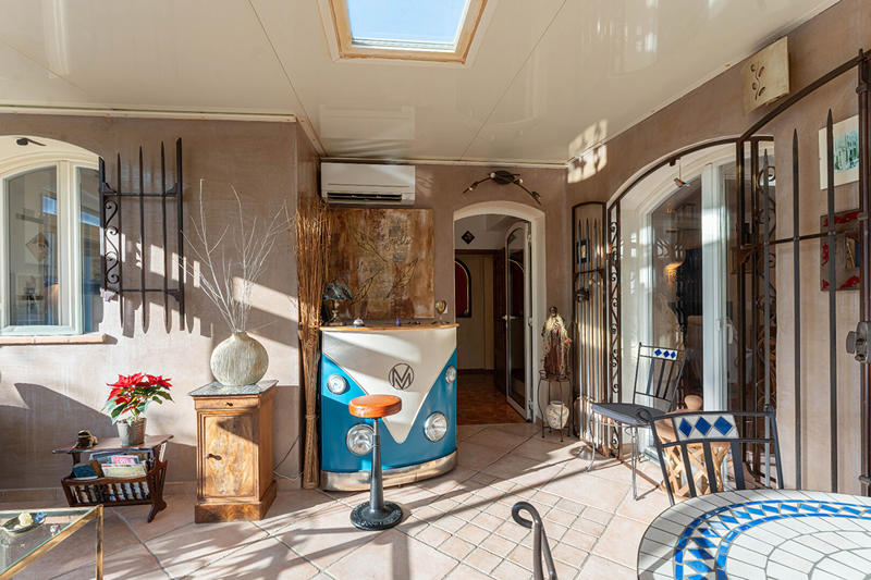 Maison - 180 m² - 6 pièces