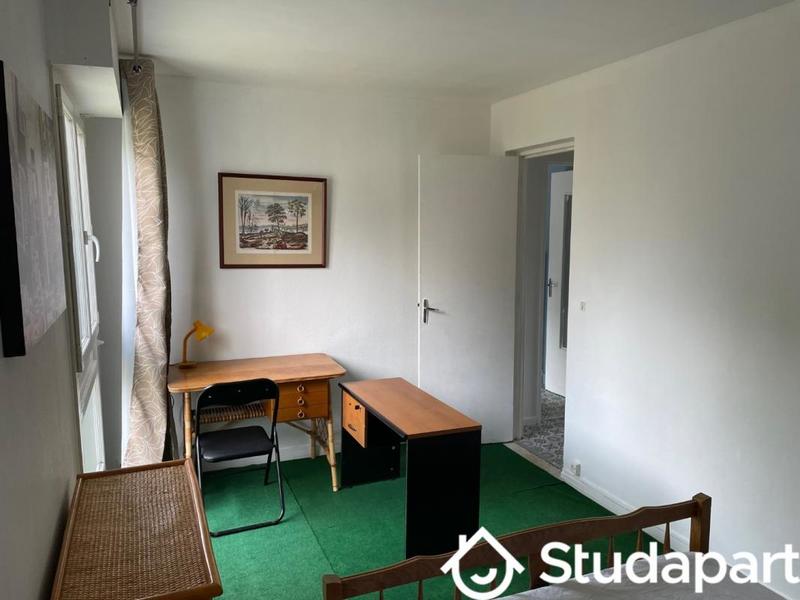 Chambre - 10 m² - 1 pièce