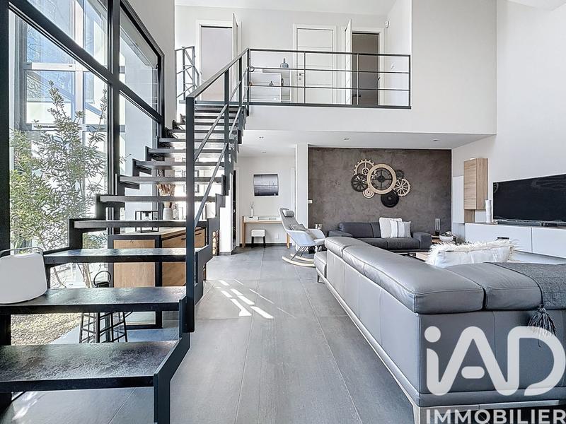 Maison - 157 m² - 6 pièces