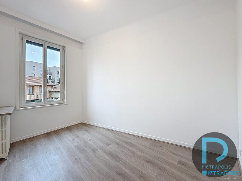 Appartement - 92 m² - 4 pièces